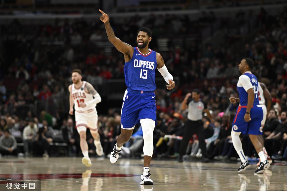 次展现了他 次展现了他