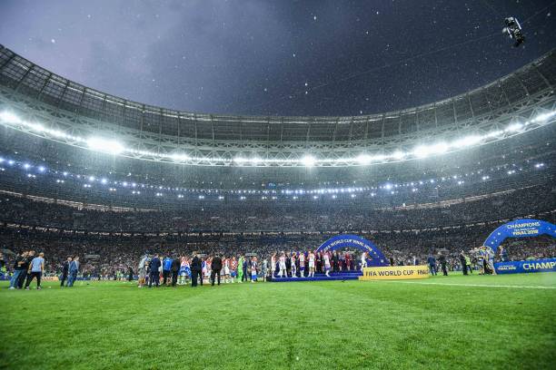 政治私利优 政治私利优