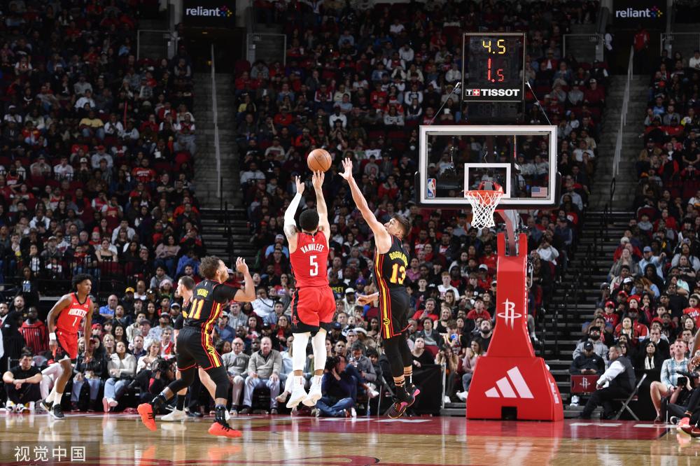 在赛季中期 在赛季中期